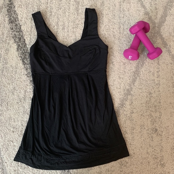 lululemon athletica Tops - Lululemon Tame Me Tank sz4